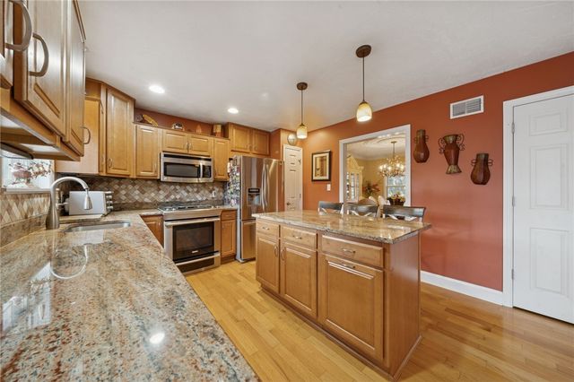 144 Valley Fields Dr, Plum Boro, PA 15239