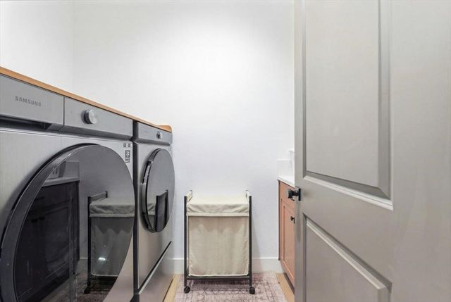 2115 Enchantment Dr., Manteca, CA 95337