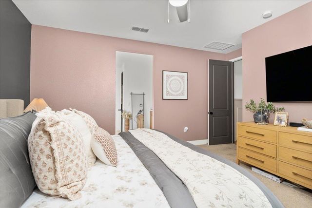 2115 Enchantment Dr., Manteca, CA 95337