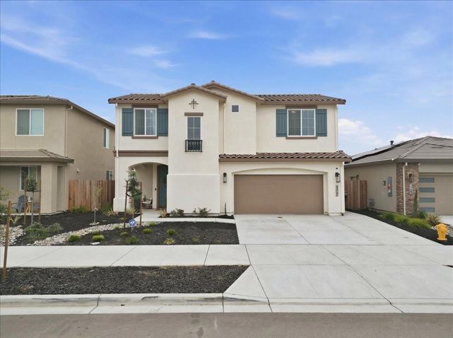 2115 Enchantment Dr., Manteca, CA 95337