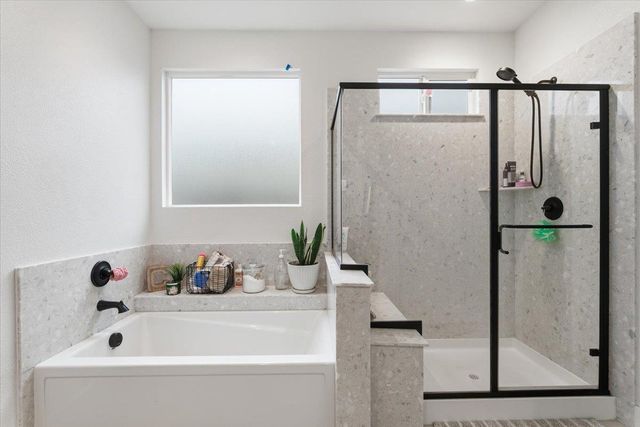 2115 Enchantment Dr., Manteca, CA 95337