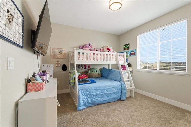 2115 Enchantment Dr., Manteca, CA 95337