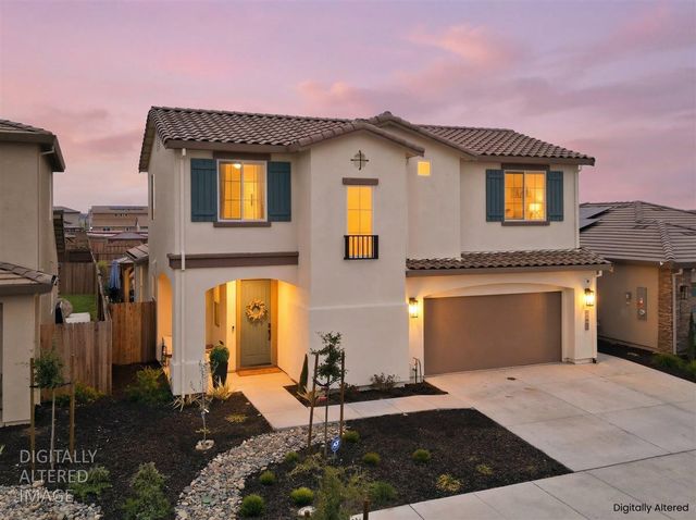 2115 Enchantment Dr., Manteca, CA 95337