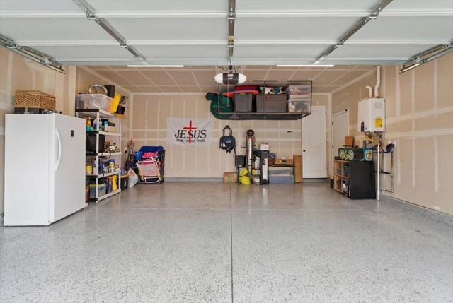 2115 Enchantment Dr., Manteca, CA 95337