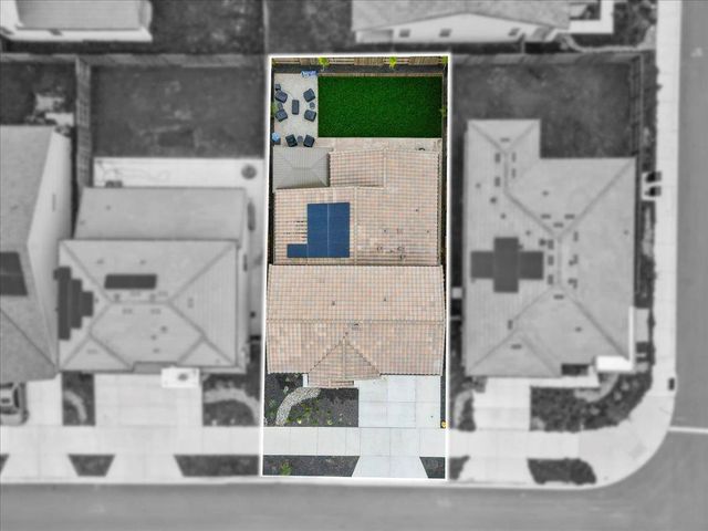 2115 Enchantment Dr., Manteca, CA 95337