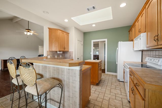 20406 WHITEROCK DR, Lago Vista, TX 78645