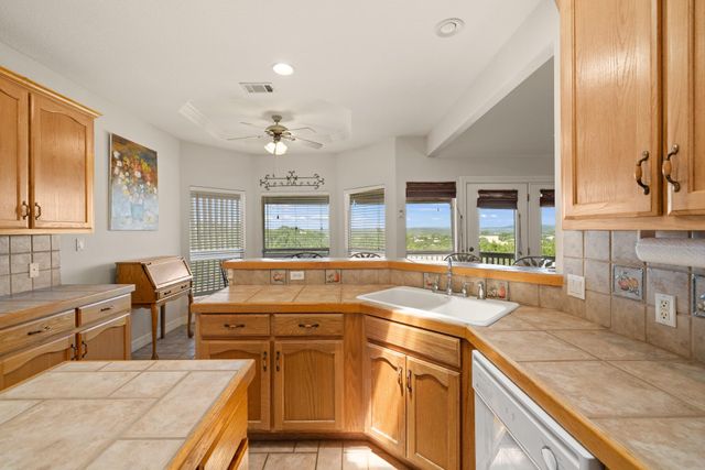 20406 WHITEROCK DR, Lago Vista, TX 78645