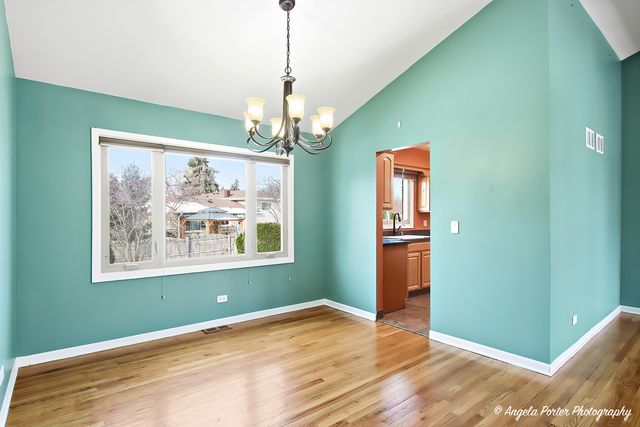 818 RUMPLE Lane, Addison, IL 60101