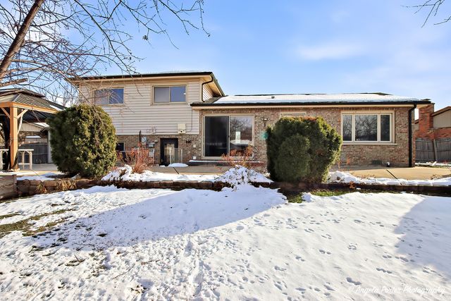 818 RUMPLE Lane, Addison, IL 60101