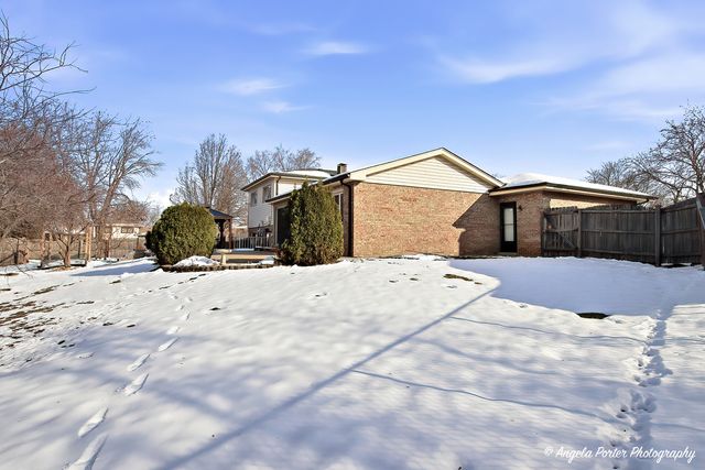 818 RUMPLE Lane, Addison, IL 60101