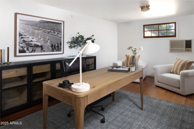 3710 N 48TH Place, Phoenix, AZ 85018