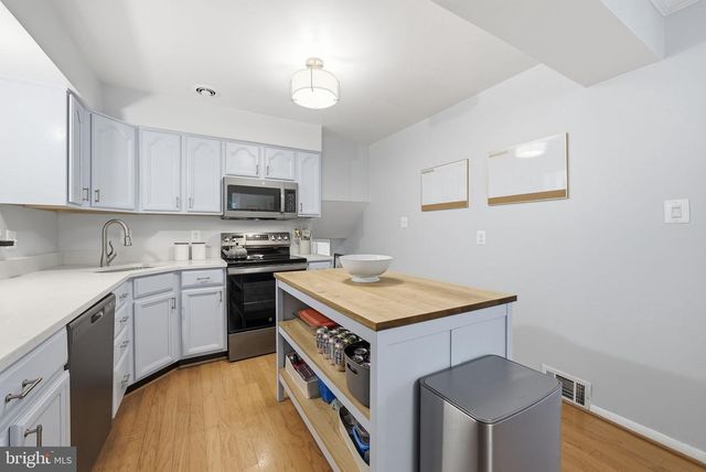 7523 JUNE ST, Springfield, VA 22150