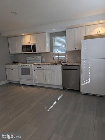 1051 MAPLE AVE, Bensalem, PA 19020