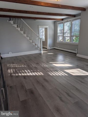 1051 MAPLE AVE, Bensalem, PA 19020