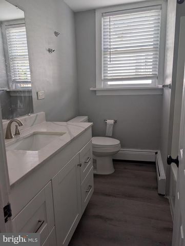 1051 MAPLE AVE, Bensalem, PA 19020