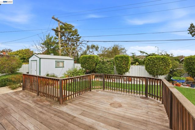 8589 Davona Dr, Dublin, CA 94568