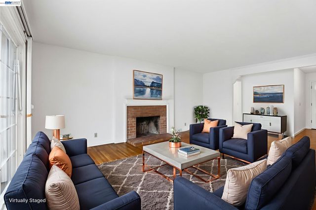 8589 Davona Dr, Dublin, CA 94568