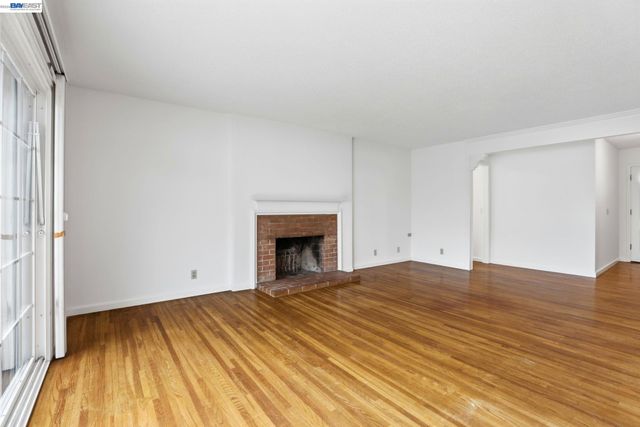 8589 Davona Dr, Dublin, CA 94568