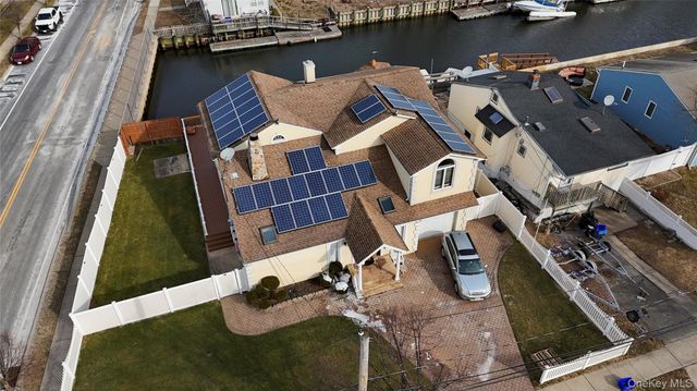 3 Marjorie Lane, East Rockaway, NY 11518