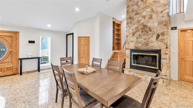 3 Marjorie Lane, East Rockaway, NY 11518