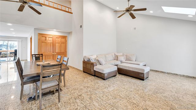 3 Marjorie Lane, East Rockaway, NY 11518