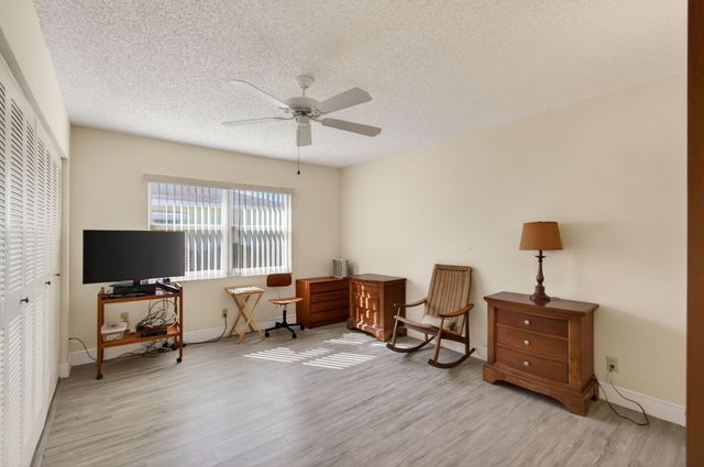 5392 Lakefront Boulevard A, Delray Beach, FL 33484