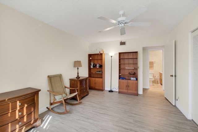 5392 Lakefront Boulevard A, Delray Beach, FL 33484