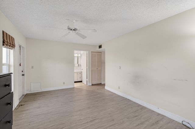 5392 Lakefront Boulevard A, Delray Beach, FL 33484