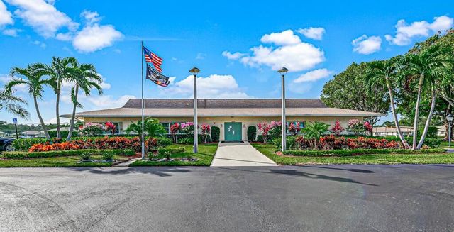 5392 Lakefront Boulevard A, Delray Beach, FL 33484