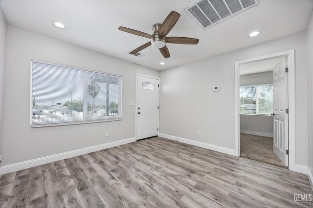 217 F Street, Taft, CA 93268