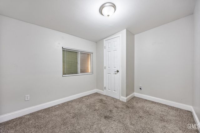 217 F Street, Taft, CA 93268