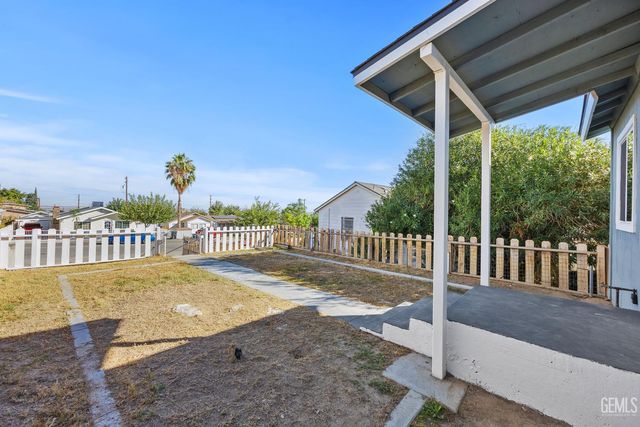 217 F Street, Taft, CA 93268