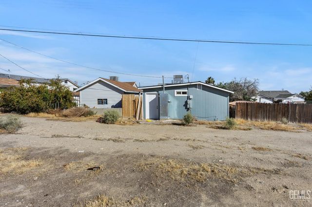 217 F Street, Taft, CA 93268