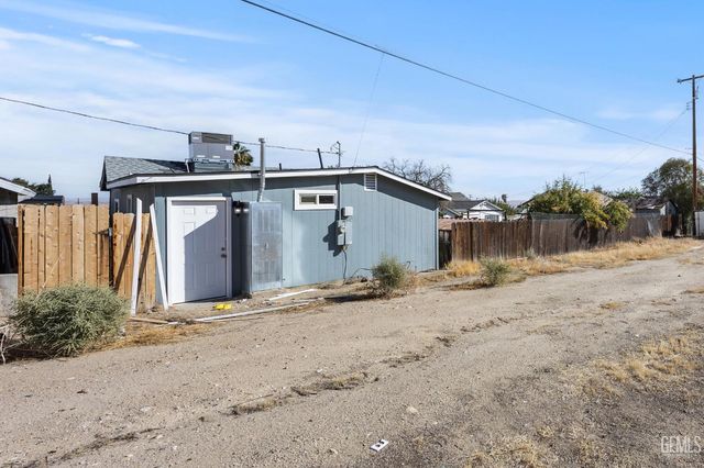217 F Street, Taft, CA 93268