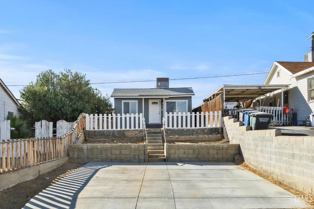 217 F Street, Taft, CA 93268