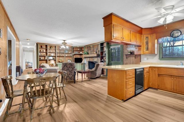 251 Wells St, Monteagle, TN 37356