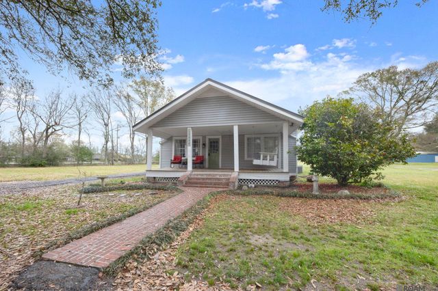 17032 Old Jefferson, Prairieville, LA 70769