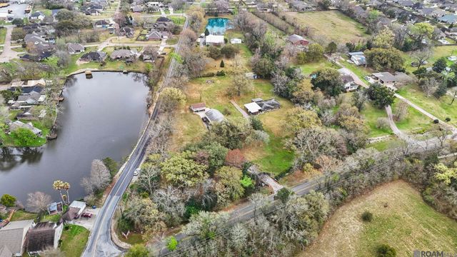 17032 Old Jefferson, Prairieville, LA 70769
