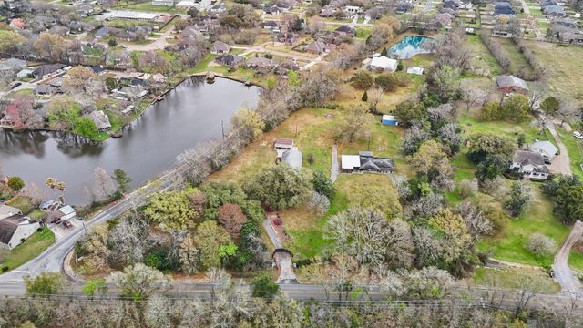 17032 Old Jefferson, Prairieville, LA 70769