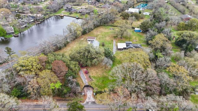 17032 Old Jefferson, Prairieville, LA 70769