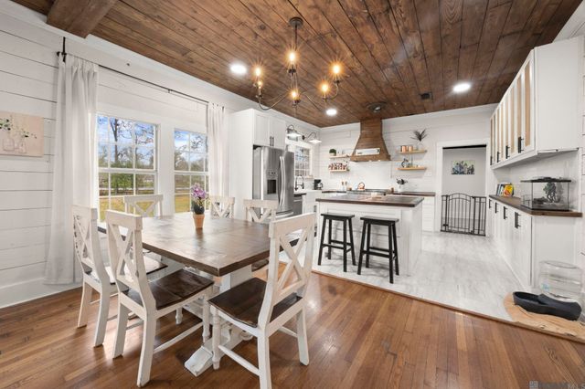 17032 Old Jefferson, Prairieville, LA 70769