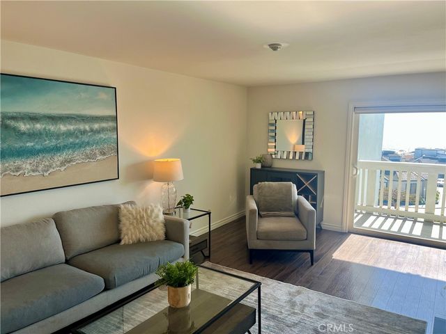 630 The Village 116, Redondo Beach, CA 90277