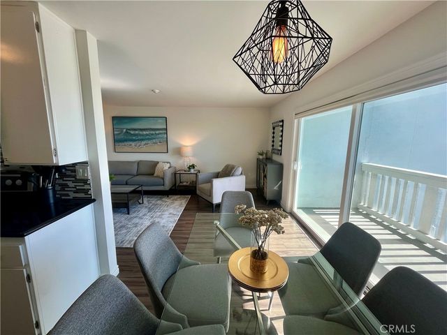 630 The Village 116, Redondo Beach, CA 90277