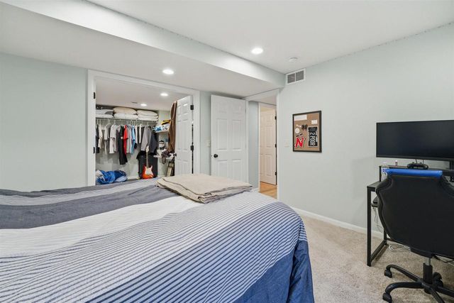 1435 ANTHEM DRIVE, Neenah, WI 54956