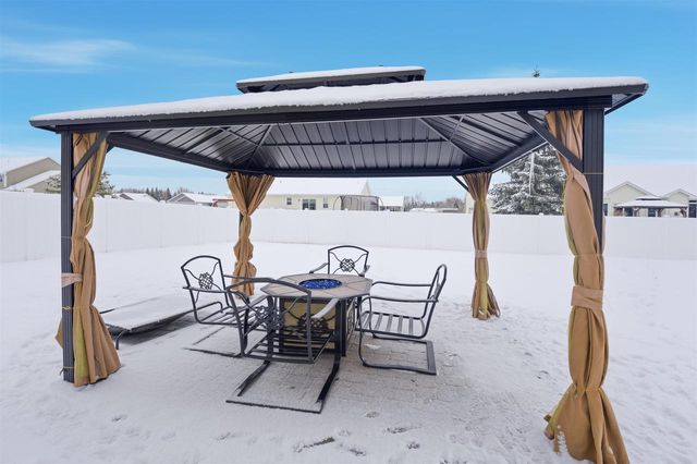 1435 ANTHEM DRIVE, Neenah, WI 54956