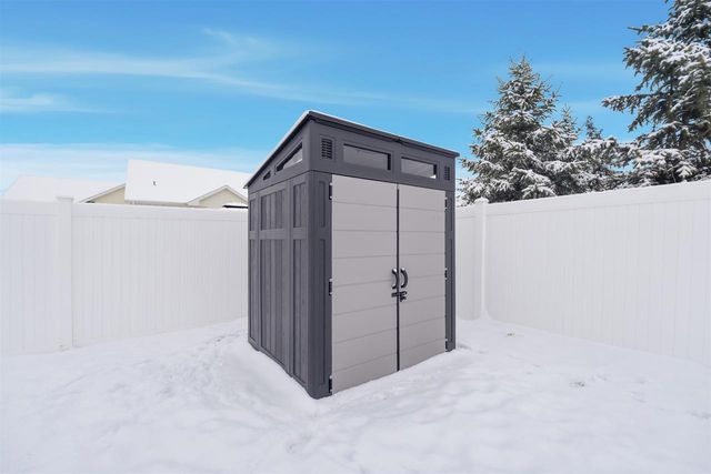 1435 ANTHEM DRIVE, Neenah, WI 54956