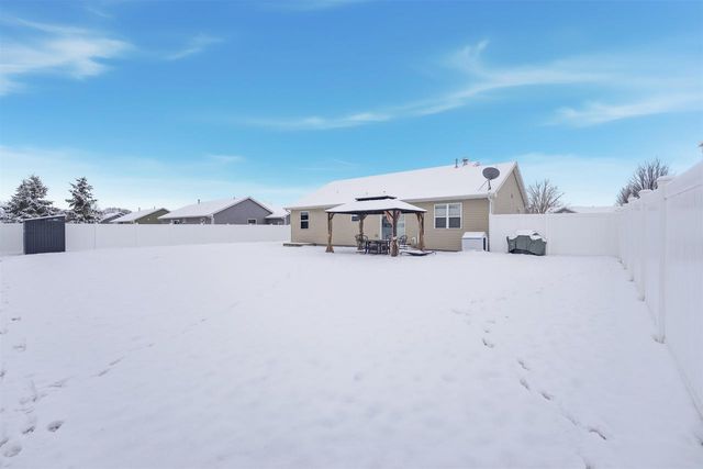 1435 ANTHEM DRIVE, Neenah, WI 54956