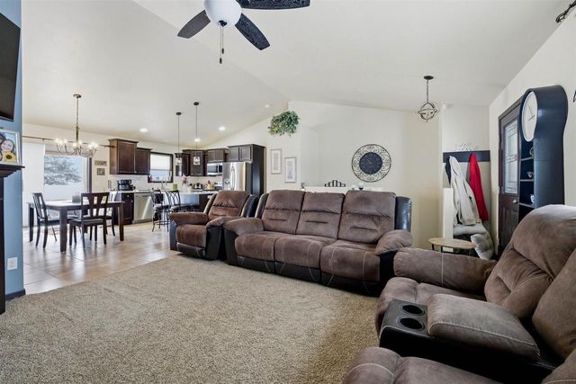 1435 ANTHEM DRIVE, Neenah, WI 54956