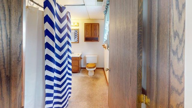 27015 Flintwood Circle, Wyoming, MN 55092