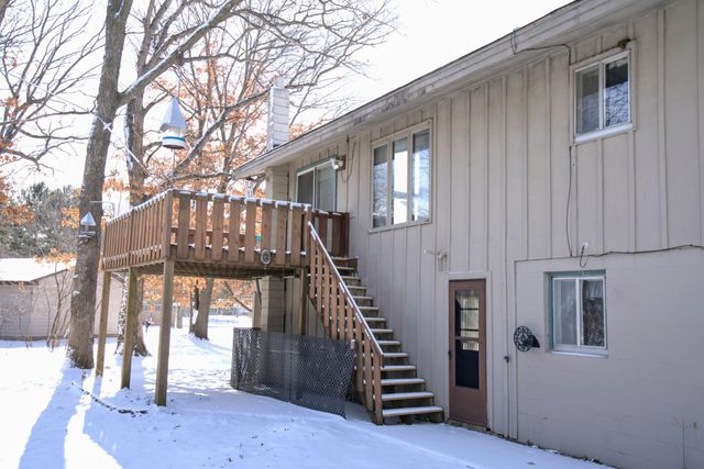 27015 Flintwood Circle, Wyoming, MN 55092